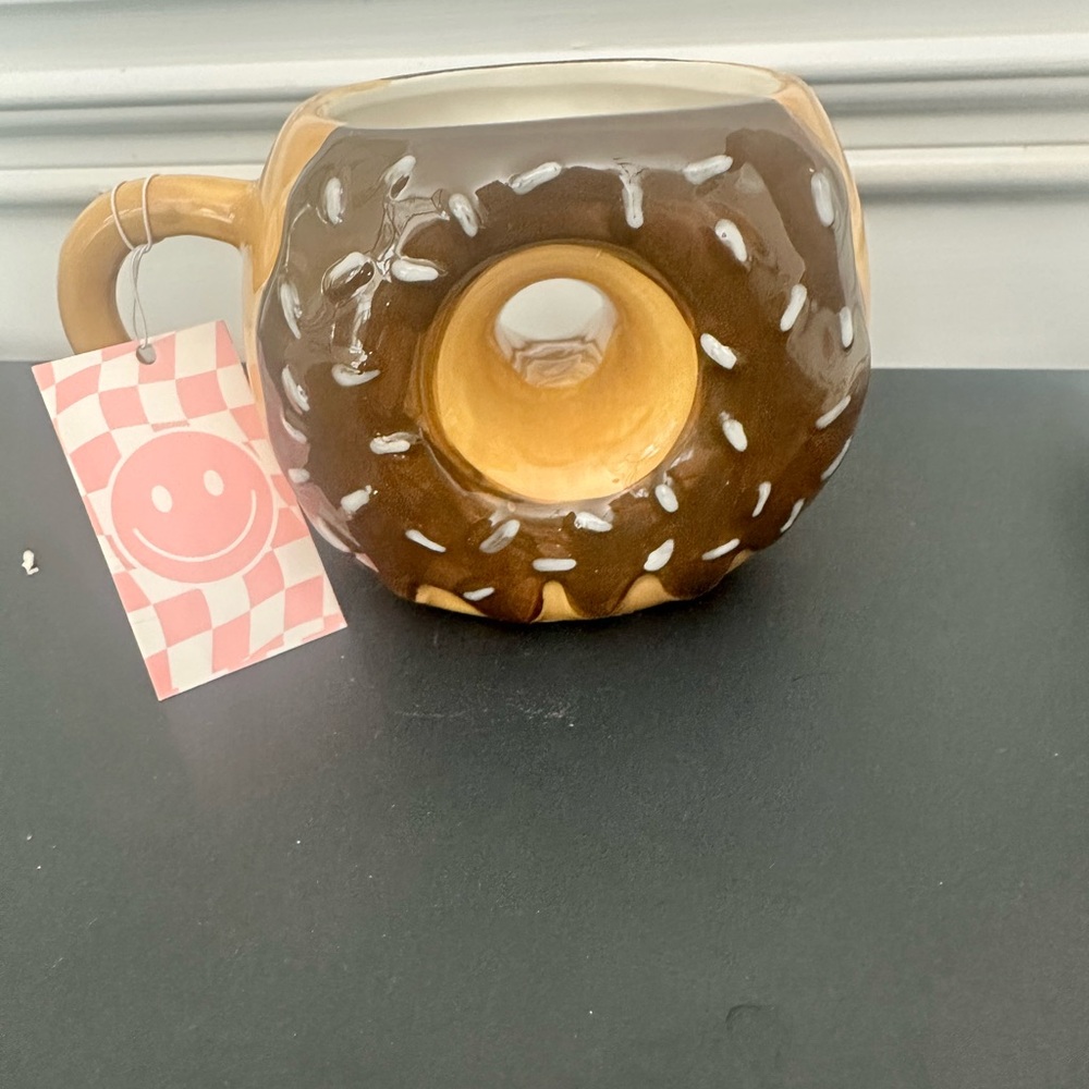NWT Donut Shaped Mug with Sprinkles - Picture 2 of 5